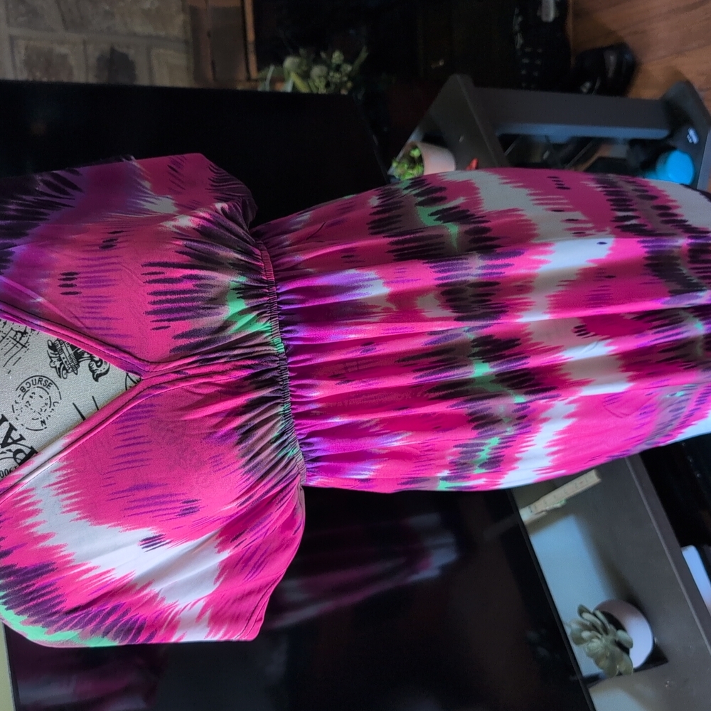 Dynamic Pink and Black Swim Coverup